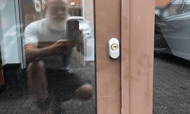Ian Davies of Link Locksmith Services at work, a CLS Licensed Locksmith serving Wokingham.